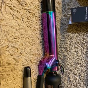 Hot tools curling iron, con air curling iron- never used